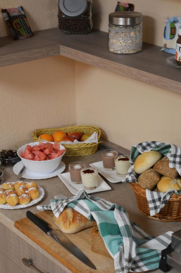Bed and Breakfast Alfréd Panzió Budapest Exterior foto