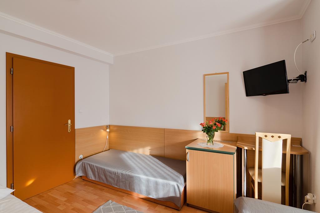 Bed and Breakfast Alfréd Panzió Budapest Exterior foto
