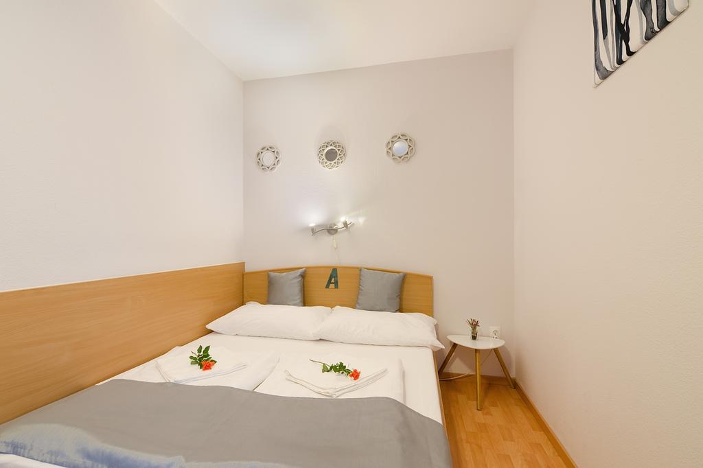 Bed and Breakfast Alfréd Panzió Budapest Exterior foto